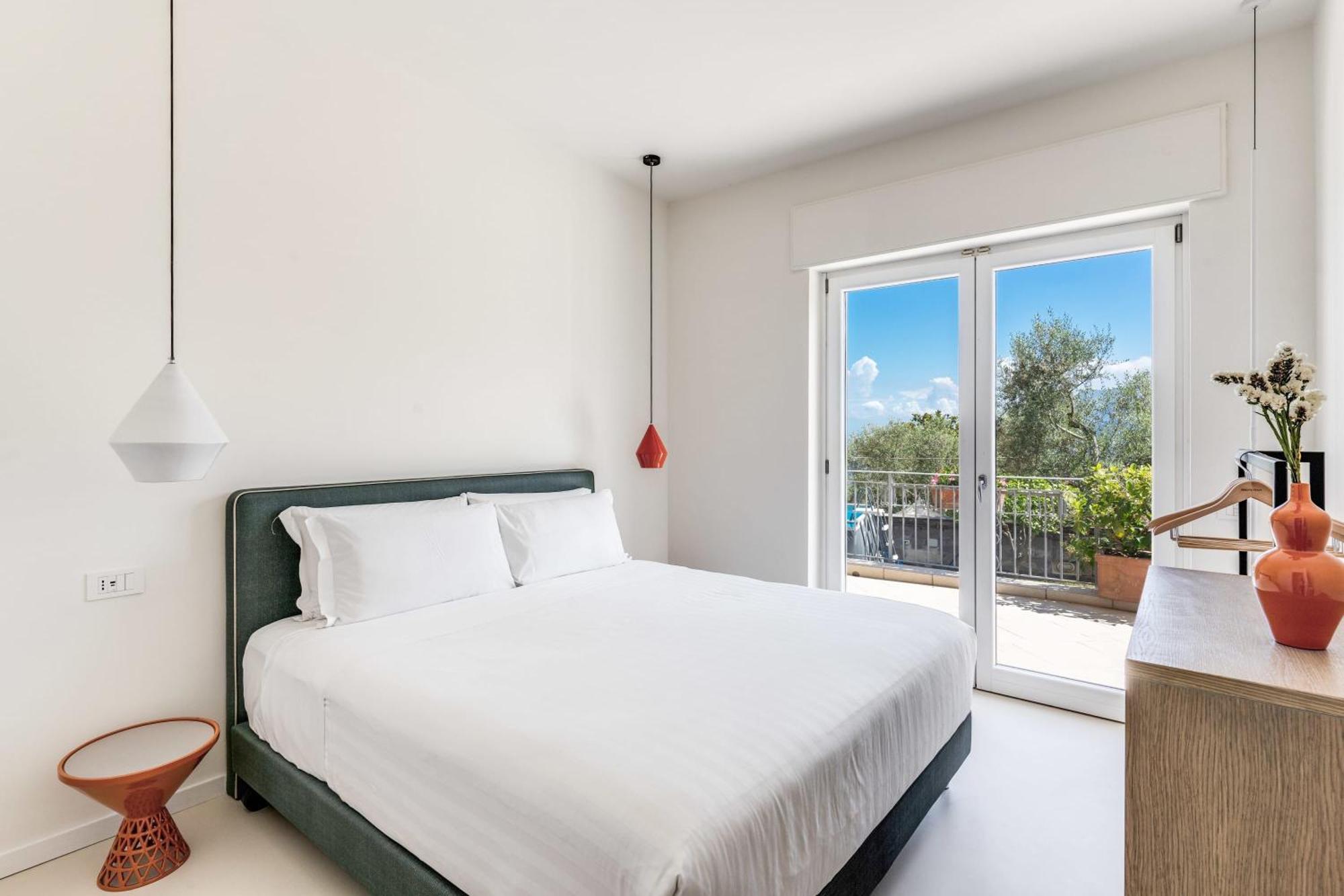 Villa Milena Modern Elegance Views And Guest Services Sorrento Buitenkant foto